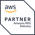 Insignia de socio de AWS que indica la especialización en entrega de Amazon RDS.